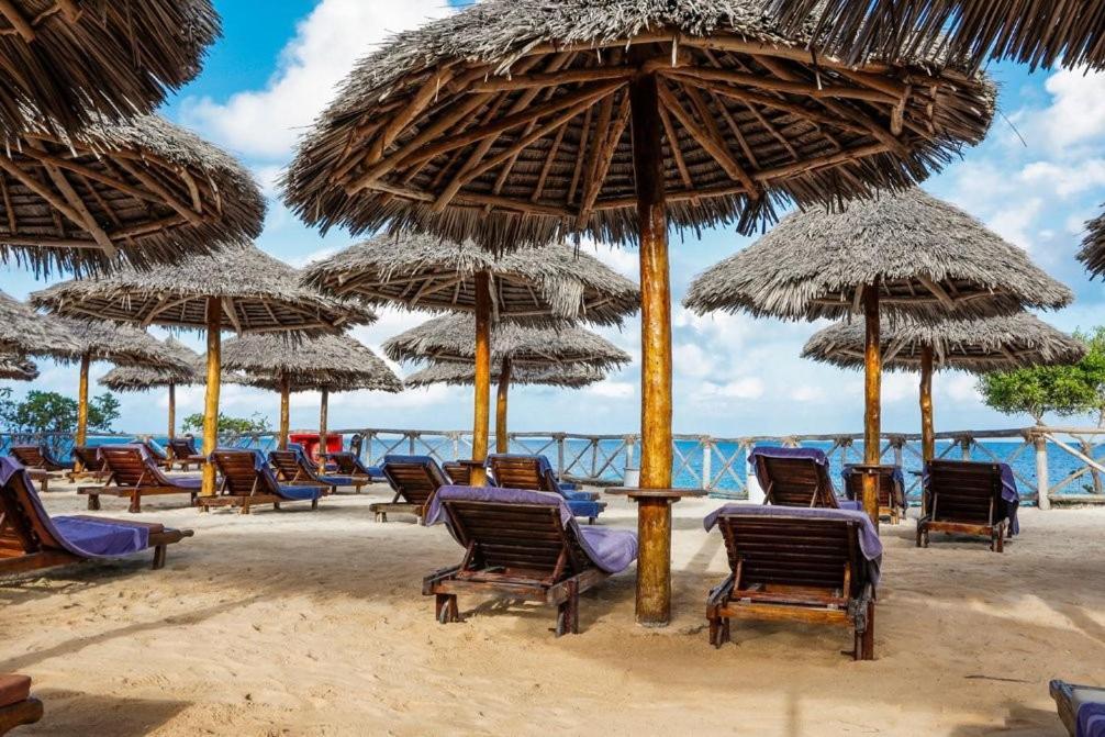 Veraclub Sunset Beach Нунгві Екстер'єр фото